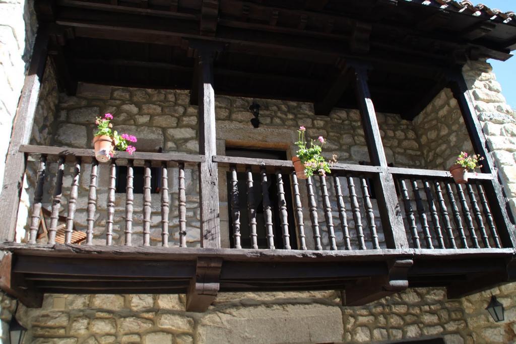 Casas Rurales La Tahona De Besnes Casa de hóspedes Alles Exterior foto