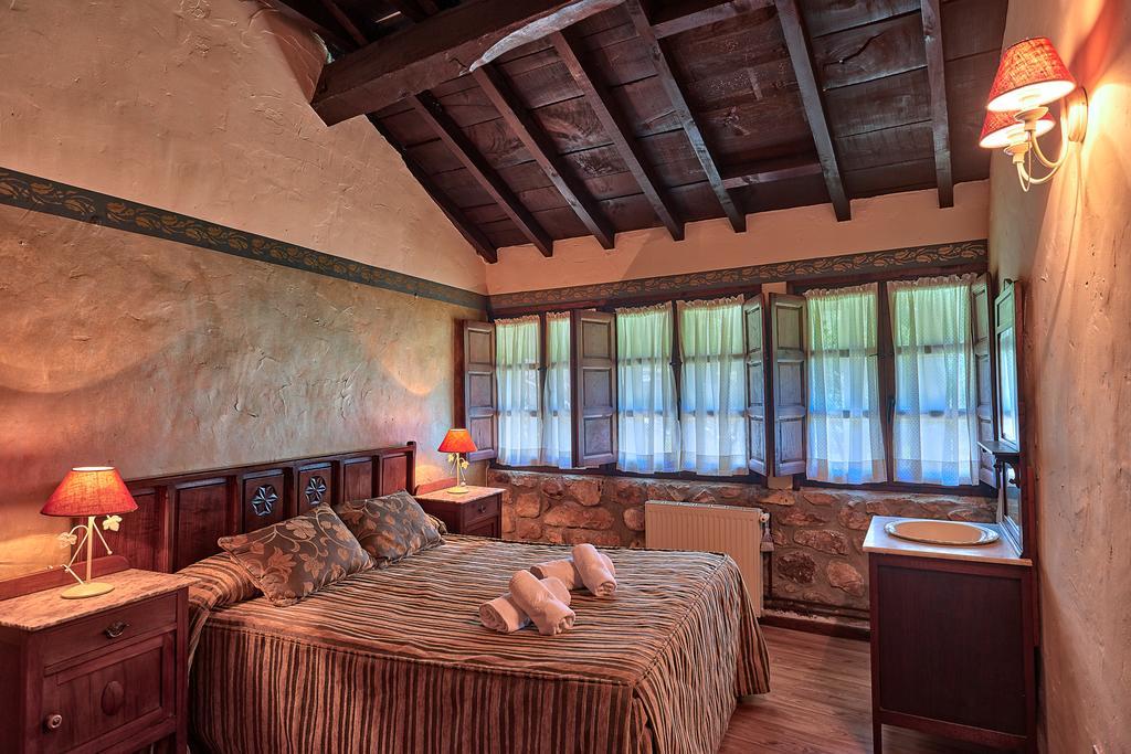 Casas Rurales La Tahona De Besnes Casa de hóspedes Alles Exterior foto